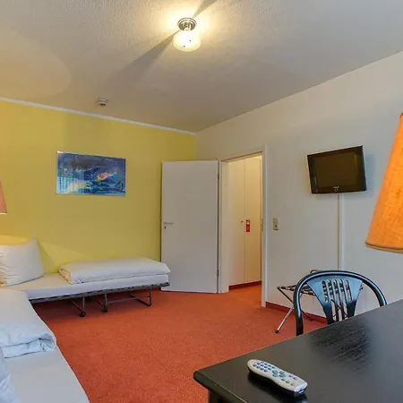 Hotel Elbotel By Centro 3*