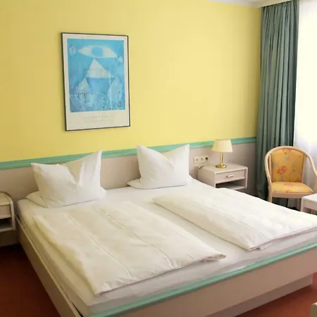Hotel Elbotel By Centro Rostock