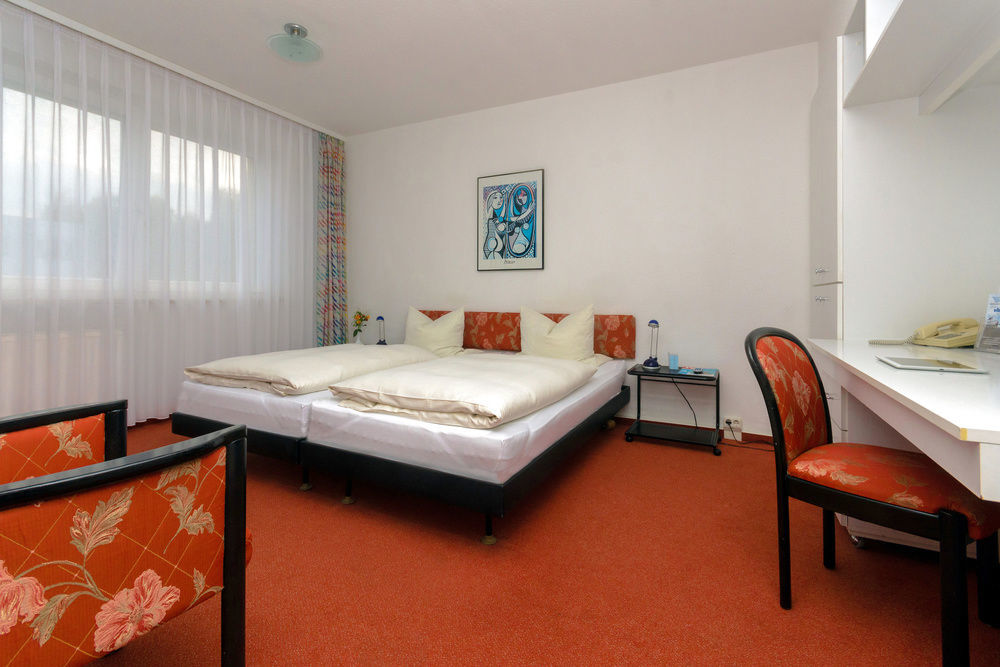 Elbotel By Centro 3*